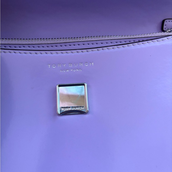 Gorgeous~Tory Burch Patent Chain Wallet W/Wristlet In Lavender NEW No Tags!💜 - Picture 12 of 13